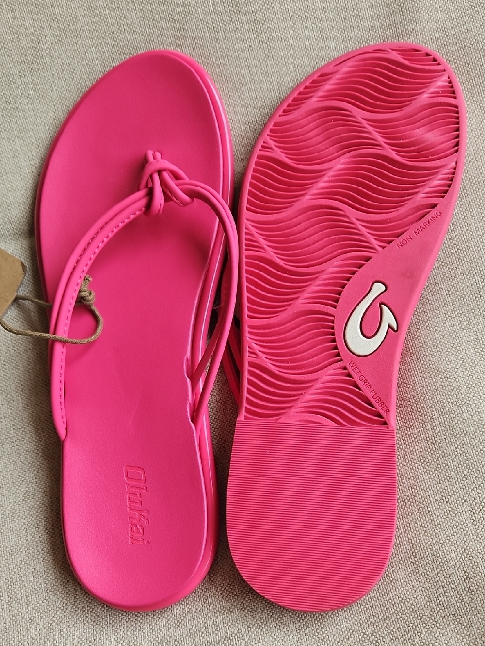 Sz 8- Olukai AKA Strappy Thong Flip-Flops, Pink Plumeria- NWT Beach, Resort